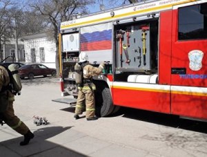 В Крыму тушили три пожара