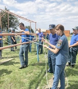 Специалисты Крымского филиала прошли обучение по программе первоначальной подготовки спасателей