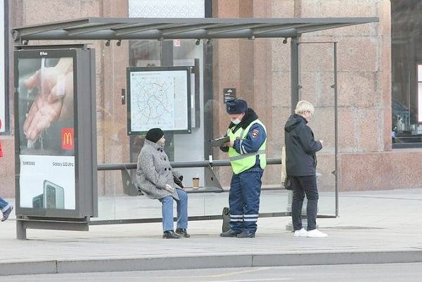 В Москве за несоблюдение социальной дистанции за сутки оштрафовали более 1300 человек